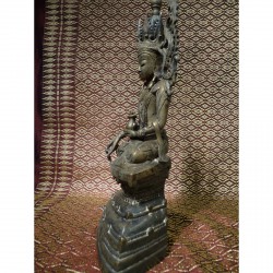 Bronze Buddha 185