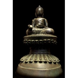 Bronze Buddha 235