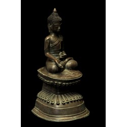 Bronze Buddha 235