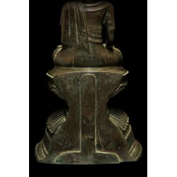 Bronze Buddha 235