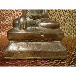 Bronze Buddha 211