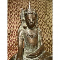 Bronze Buddha 211