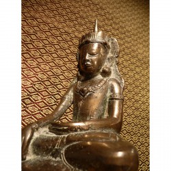 Bronze Buddha 211