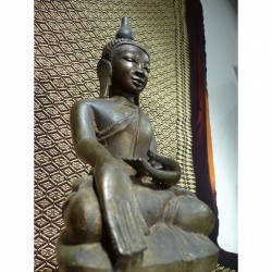 Bronze Buddha 212