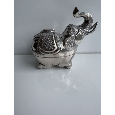 Silver Elephant 00104