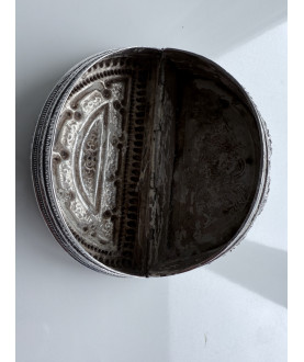 Half moon box no. 151
