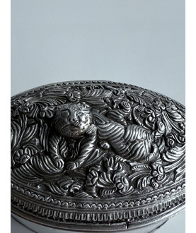 Silver box no. 165