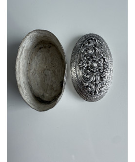 Silver box no. 180