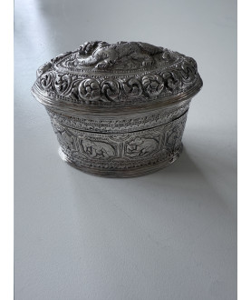 Silver box no. 210