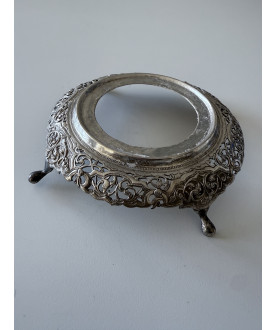 Silver stand no. 211