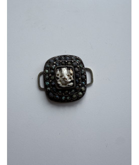Belt buckle no. 213