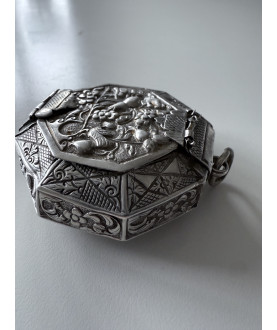 Silver container no. 251