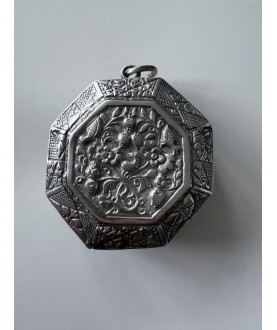 Silver container no. 251