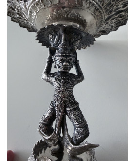 Silver stand no. 258